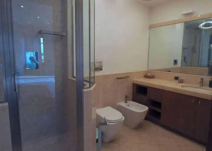 Con Terrazza E Sauna A Monteverde, Roma, Italia רומא